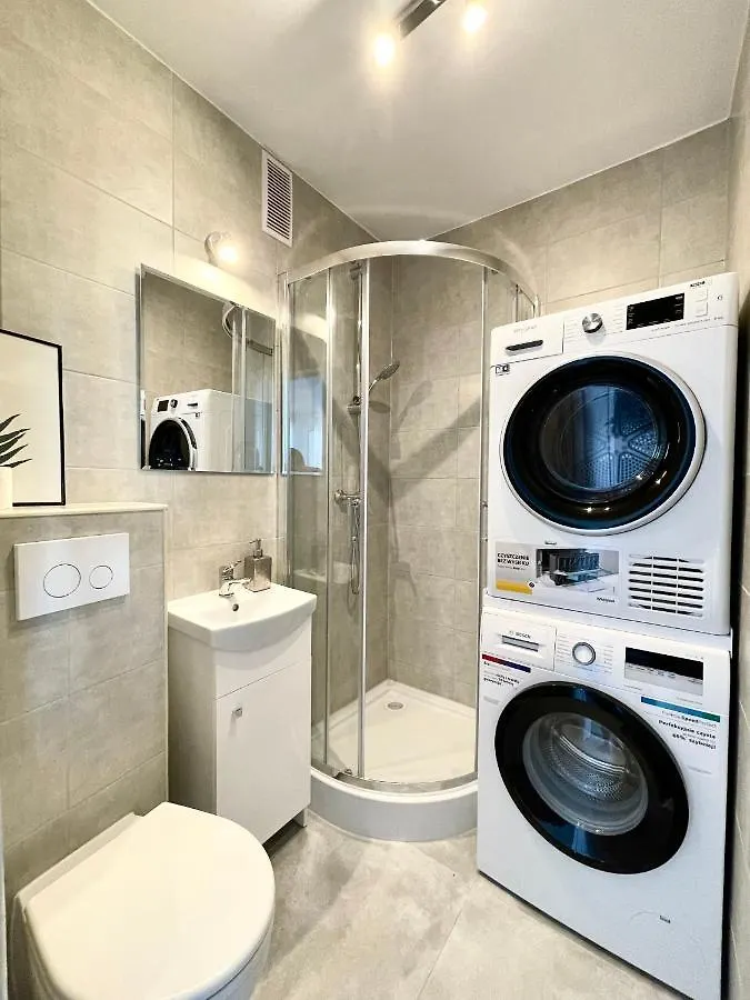 Zielinskiego Apartment ~ Self Check-In 24 ~ Parking & Lift Wroclaw 0*,