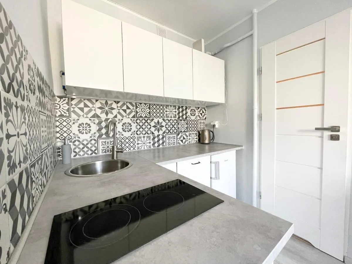 Zielinskiego Apartment ~ Self Check-In 24 ~ Parking & Lift Wroclaw 0*,  Poland