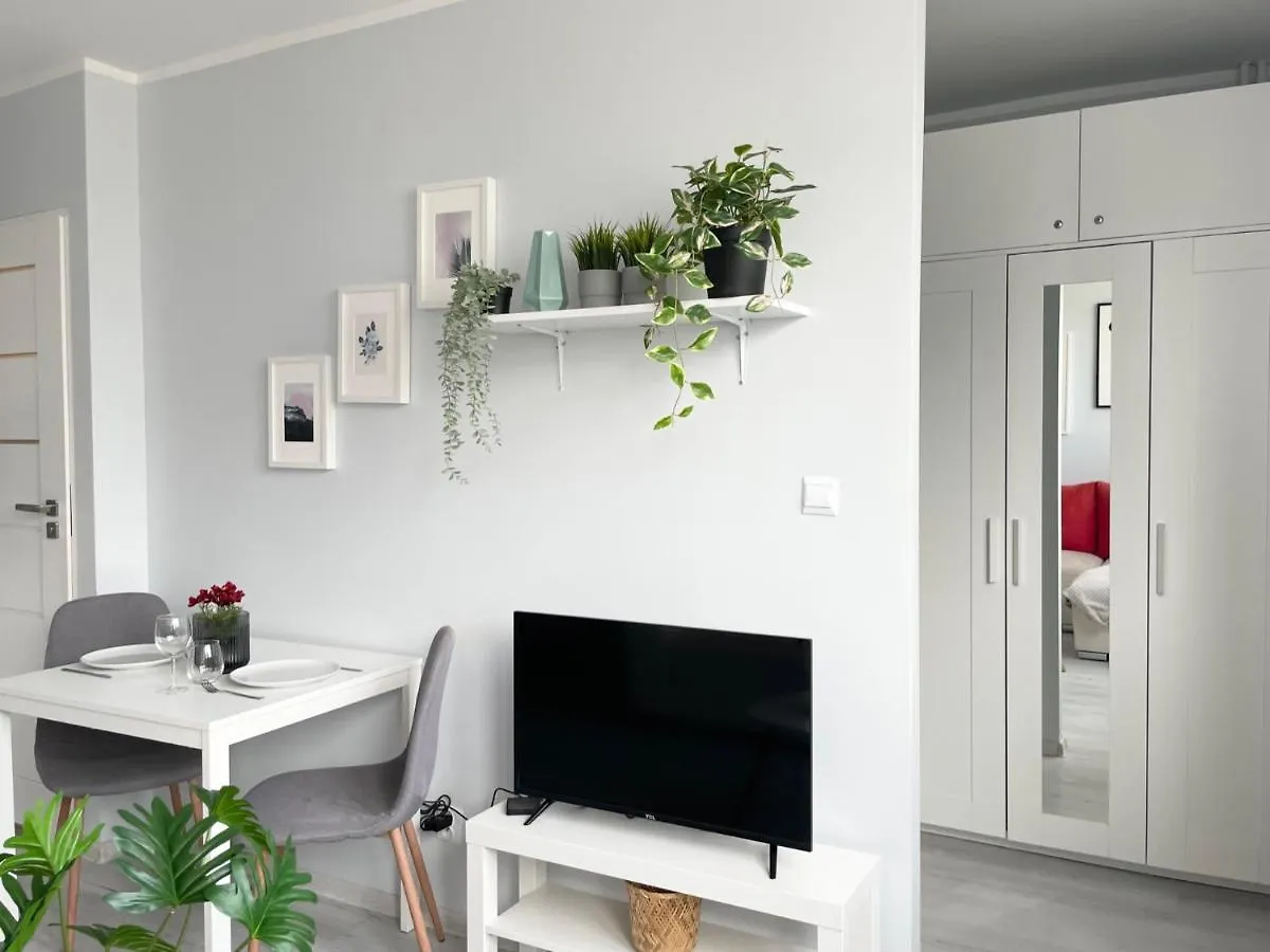 Zielinskiego Apartment ~ Self Check-In 24 ~ Parking & Lift Wroclaw