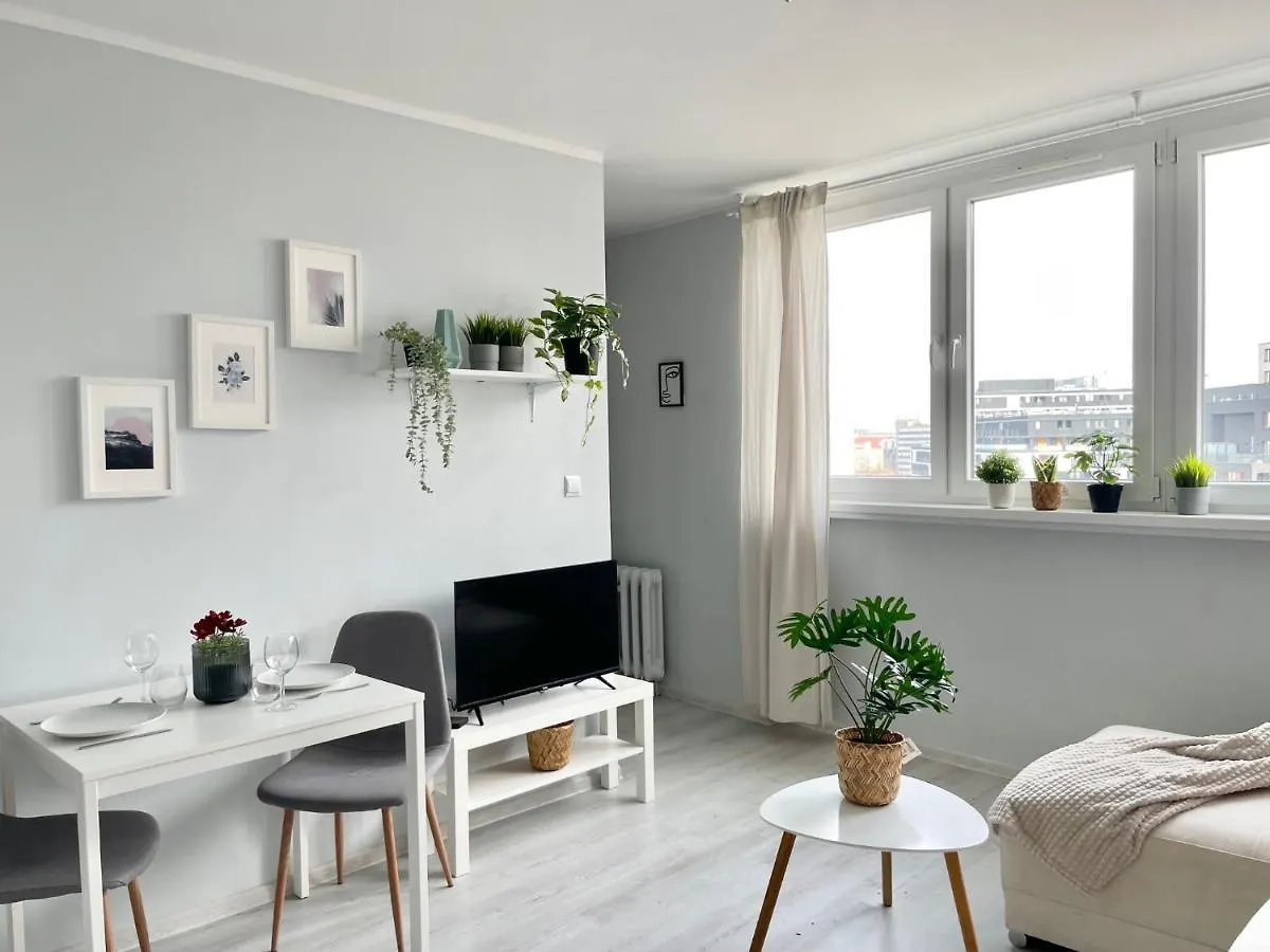 Zielinskiego Apartment ~ Self Check-In 24 ~ Parking & Lift Wroclaw